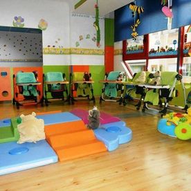 Nuestra Escuela Garabatos salón