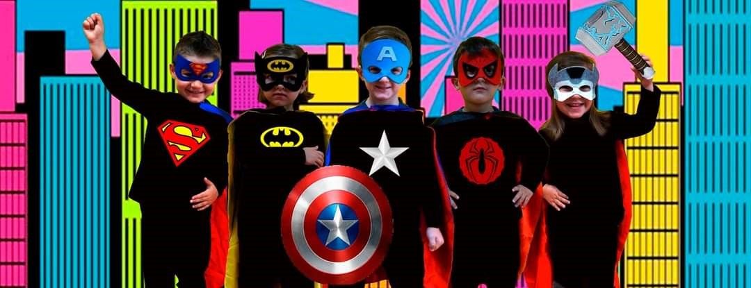 Nuestra Escuela Garabatos niños superhéroes