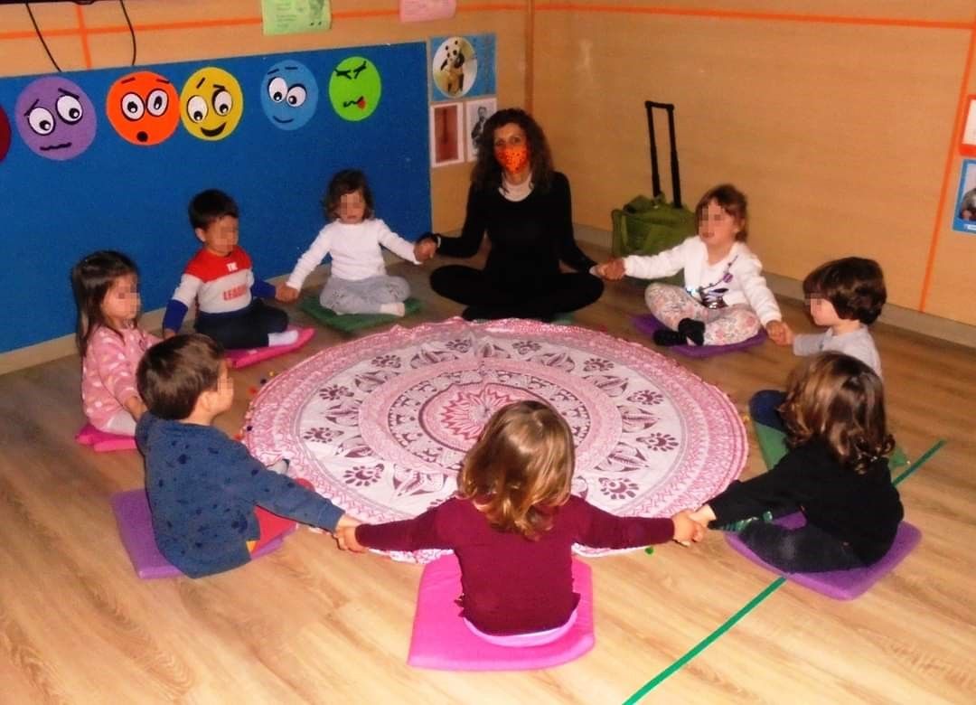 Nuestra Escuela Garabatos yoga